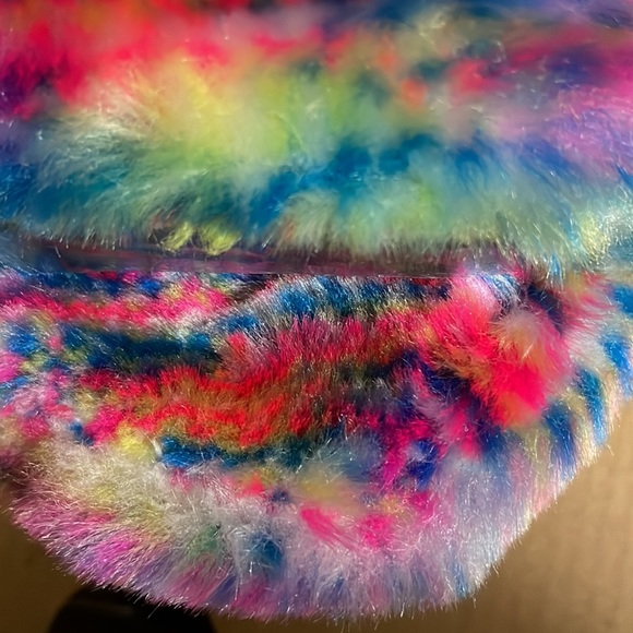 Uggs White Fluffita Pixelate Sandal-size 6 NIB - Picture 10 of 12